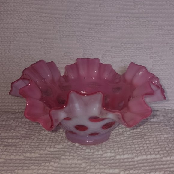 Fenton Cranberry Vintage Coin Spot Bowl - Picture 5 of 8